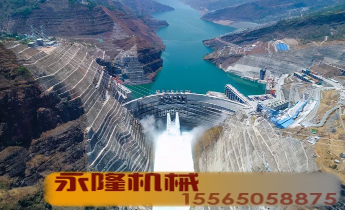 金沙江白鹤滩水电站首批机组正式投产发电